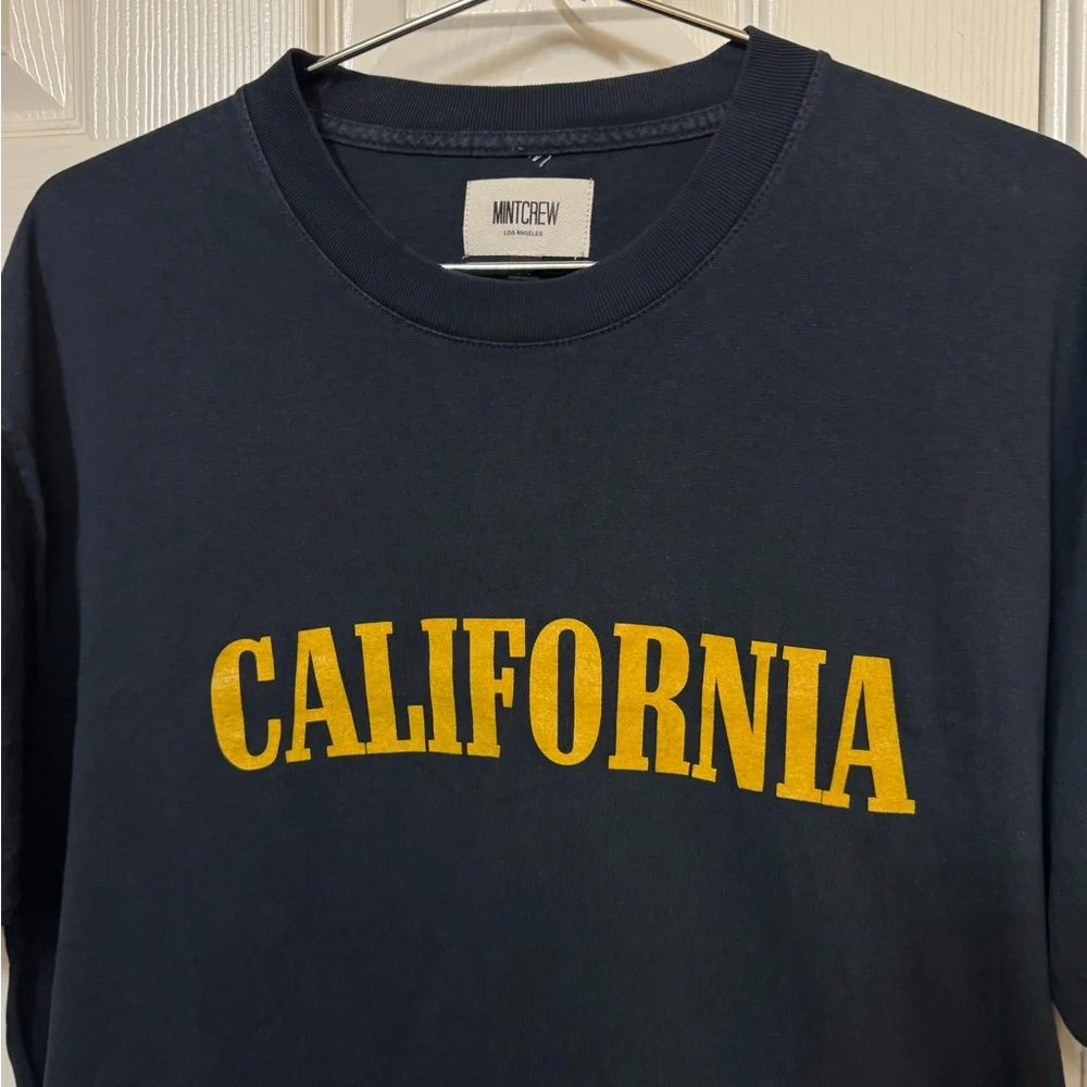 Navy Blue Distressed Mint Crew Los Angeles High End California T-Shirt Men’s M - Picture 3 of 4